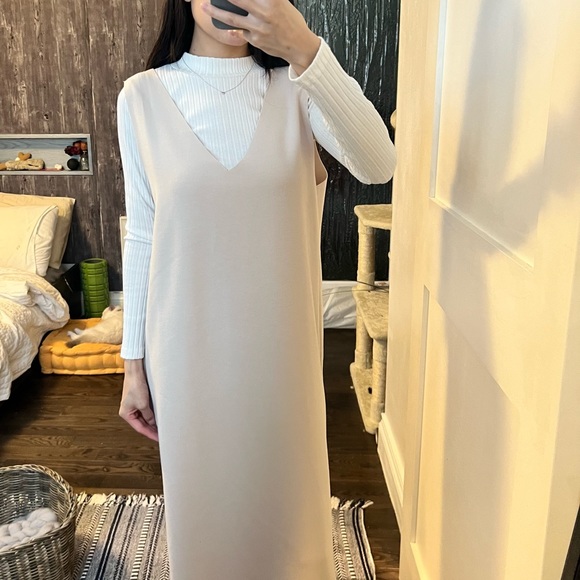 NWOT OAK+FORT Sleeveless Vest Dress - Picture 2 of 4